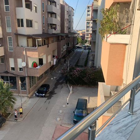 Kokomani 2 Apartment Durres Exterior photo